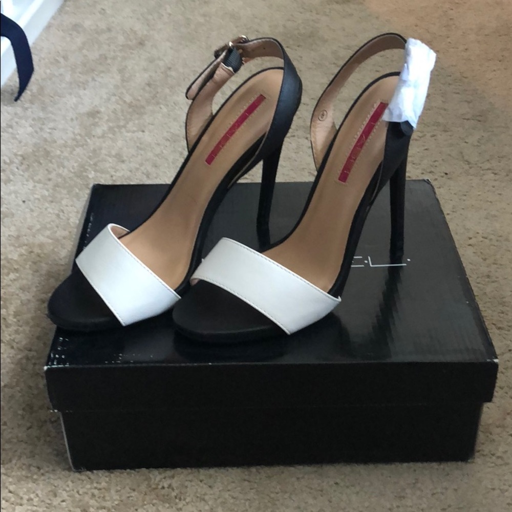 NWB C Label black/white slingback sandals sz 8